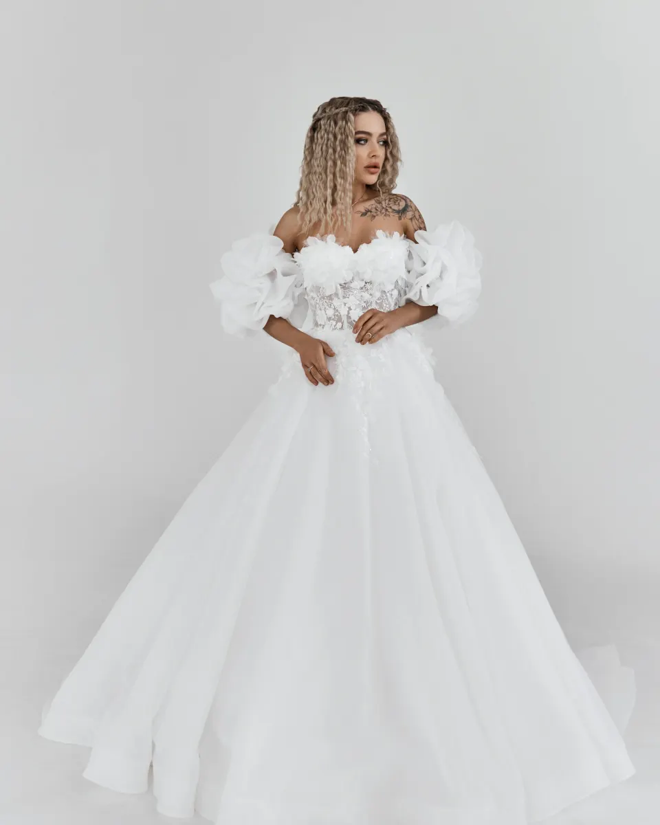 Colecția 5 – rochii de mireasă Adora Bridal Boutique