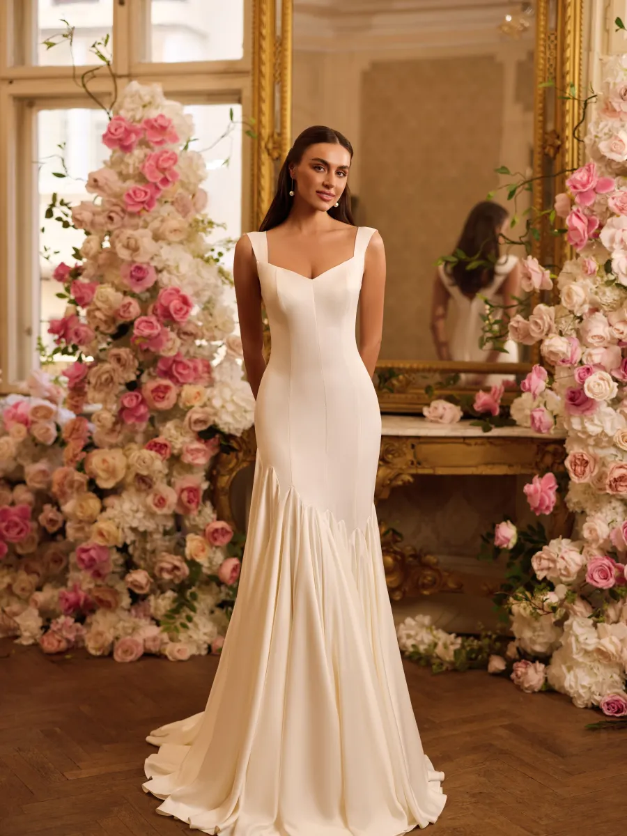 Rochie de mireasă sirenă din crep, cu bretele late și clini plisați – Model 17, Colecția 2