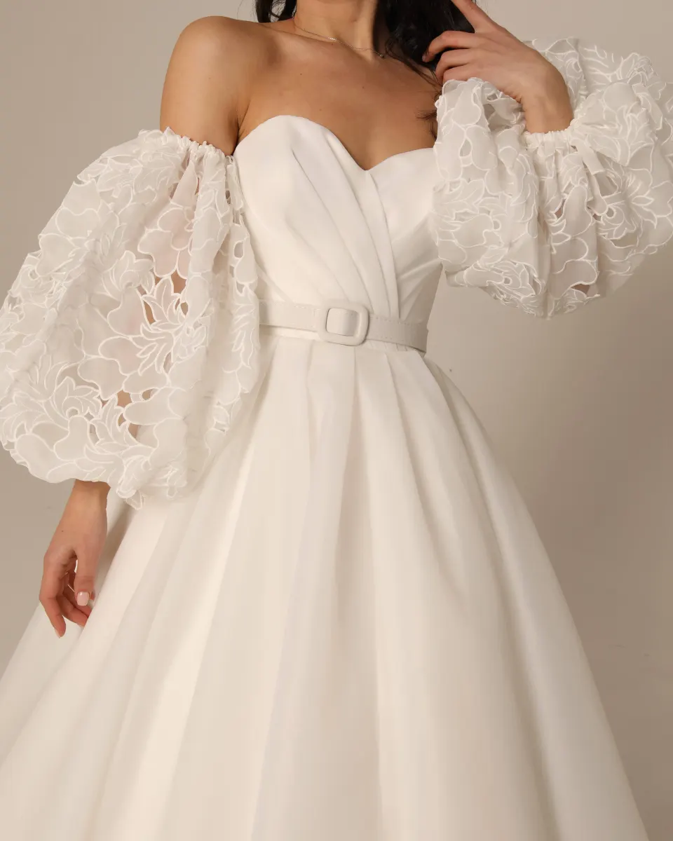 Rochie de mireasă Model 27 – Colecția 8 – cu mâneci